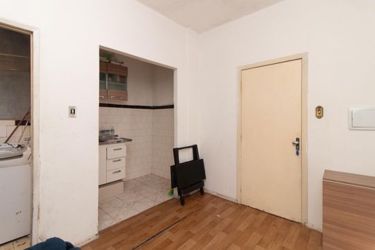 Sala de apartamento à venda com 1 quarto, 34m² em Centro Histórico, Porto Alegre