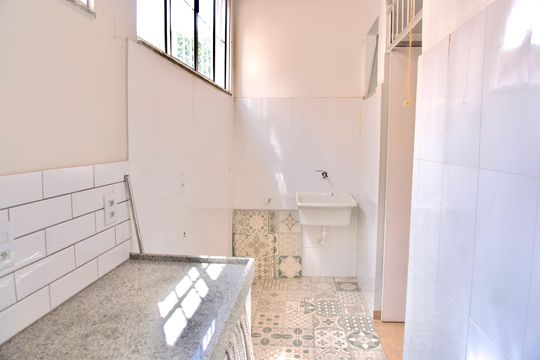 Cozinha de apartamento para alugar com 2 quartos, 88m² em Alto Caiçaras, Belo Horizonte