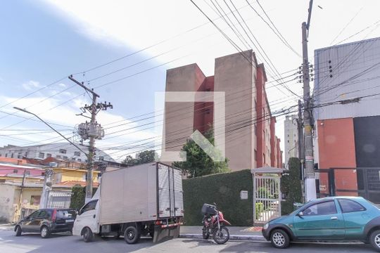 Fachada de apartamento à venda com 2 quartos, 71m² em Vila Ivone, São Paulo