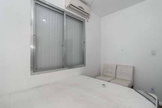 Quarto de apartamento à venda com 1 quarto, 38m² em Bom Jesus, Porto Alegre
