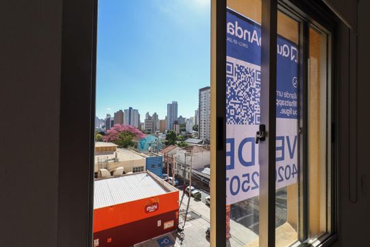 Placa de apartamento para alugar com 1 quarto, 40m² em Centro, Campinas