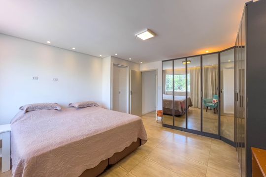 Suíte de casa à venda com 4 quartos, 240m² em Vila São José (ipiranga), São Paulo