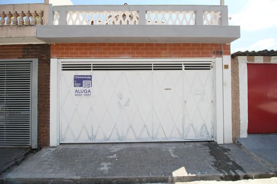 Fachada de casa para alugar com 3 quartos, 70m² em Jardim Monte Kemel, São Paulo