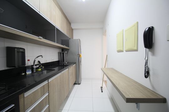 Cozinha de apartamento para alugar com 3 quartos, 84m² em Vila Suzana, São Paulo