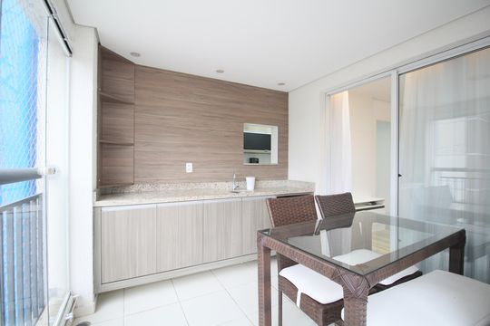 Varanda da sala de apartamento para alugar com 3 quartos, 84m² em Vila Suzana, São Paulo