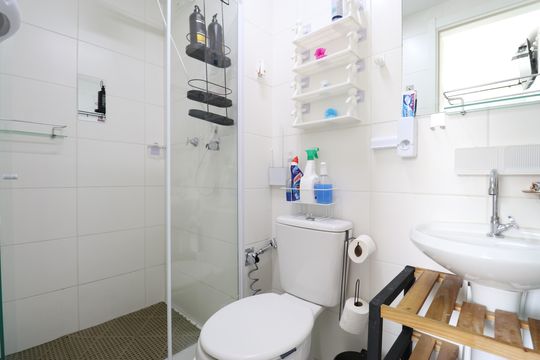 Banheiro Social de apartamento à venda com 1 quarto, 28m² em Barra Funda , São Paulo