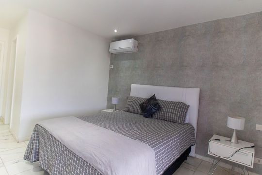 Suíte 2 de casa de condomínio para alugar com 5 quartos, 440m² em São Francisco, Niterói