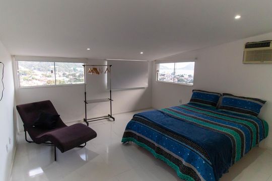 Casa de Condomínio para alugar com 5 quartos, 440m² em São Francisco, Niterói