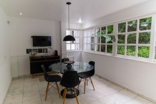 Casa de Condomínio para alugar com 5 quartos, 440m² em São Francisco, Niterói