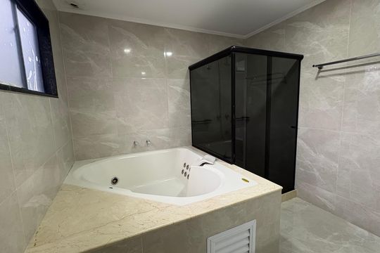 Banheiro Suíte de casa para alugar com 4 quartos, 260m² em Vargem Pequena, Rio de Janeiro