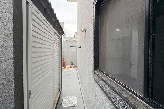 Casa para alugar com 4 quartos, 260m² em Vargem Pequena, Rio de Janeiro