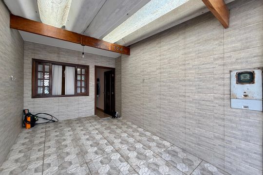 Garagem de casa para alugar com 3 quartos, 120m² em Vila Socorro, São Paulo