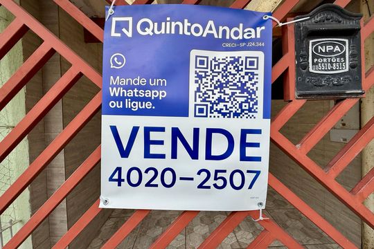 Placa  de casa para alugar com 3 quartos, 120m² em Vila Socorro, São Paulo