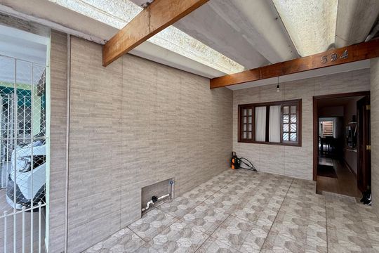 Garagem de casa para alugar com 3 quartos, 120m² em Vila Socorro, São Paulo