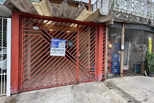 Fachada  de casa para alugar com 3 quartos, 120m² em Vila Socorro, São Paulo