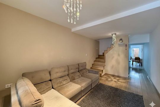 Sala  de casa para alugar com 3 quartos, 120m² em Vila Socorro, São Paulo
