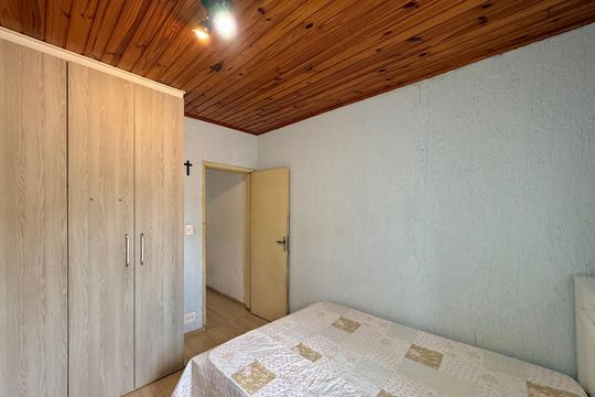 Quarto 1 de casa para alugar com 3 quartos, 120m² em Vila Socorro, São Paulo