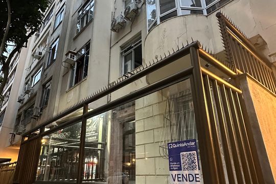 Fachada de apartamento à venda com 1 quarto, 30m² em Copacabana, Rio de Janeiro