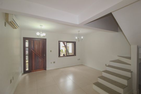 Casa de Condomínio para alugar com 3 quartos, 100m² em Vila Nova, Porto Alegre