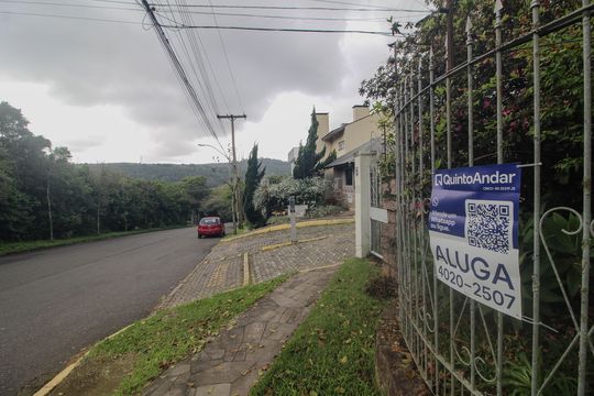 placa de casa de condomínio para alugar com 3 quartos, 100m² em Vila Nova, Porto Alegre