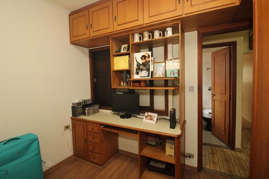 Quarto de casa à venda com 3 quartos, 126m² em Vila São José, São Paulo