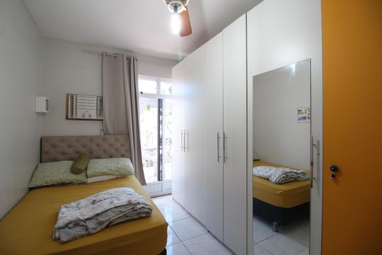 Quarto 1 de apartamento para alugar com 2 quartos, 98m² em Taquara, Rio de Janeiro