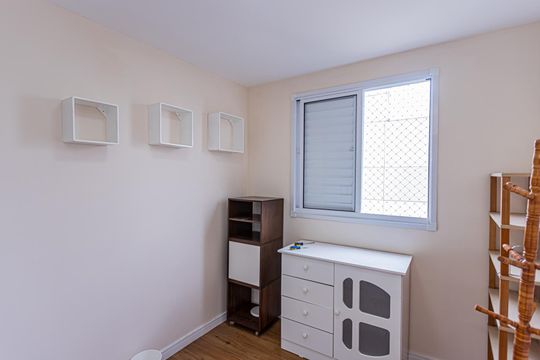 Quarto 2 de apartamento para alugar com 2 quartos, 42m² em Jardim Iris, São Paulo