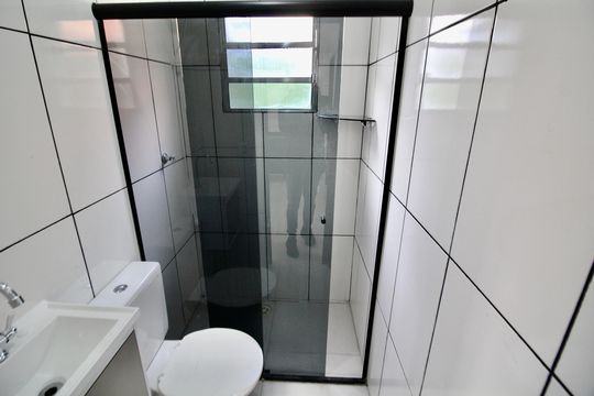 Banheiro  de casa para alugar com 1 quarto, 44m² em Conjunto Residencial José Bonifácio, São Paulo