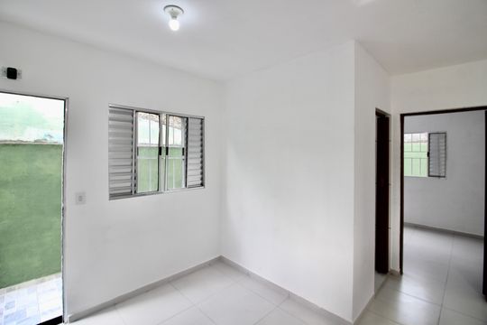 Sala de casa para alugar com 1 quarto, 44m² em Conjunto Residencial José Bonifácio, São Paulo