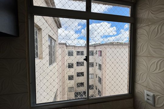 Vista Área de Serviço de apartamento para alugar com 2 quartos, 44m² em Jardim Petrópolis, Cotia