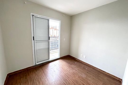 Quarto 1 de apartamento à venda com 2 quartos, 63m² em Jardim Flor da Montanha, Guarulhos