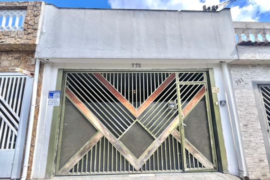 Fachada de casa para alugar com 4 quartos, 400m² em Vila Campestre, São Paulo