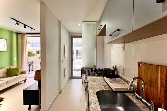 Cozinha de apartamento para alugar com 2 quartos, 79m² em Botafogo, Rio de Janeiro