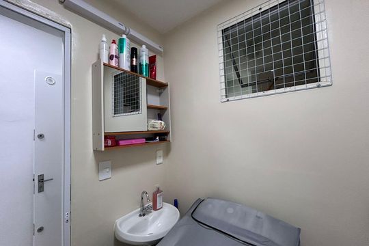 Banheiro de kitnet/studio à venda com 1 quarto, 36m² em Centro, Guarulhos