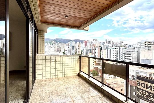 Varanda de apartamento à venda com 4 quartos, 180m² em Serra, Belo Horizonte