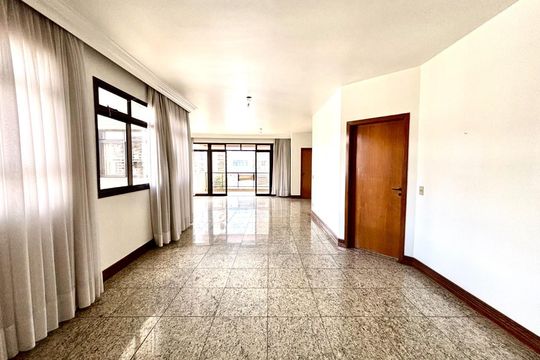 Sala de apartamento à venda com 4 quartos, 180m² em Serra, Belo Horizonte