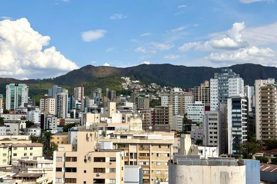 Vista de apartamento à venda com 4 quartos, 180m² em Serra, Belo Horizonte