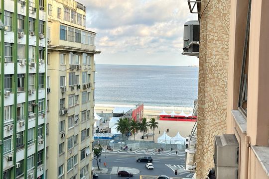 Vista da Sala de apartamento à venda com 4 quartos, 275m² em Copacabana, Rio de Janeiro