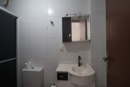Banheiro de apartamento para alugar com 2 quartos, 65m² em Igara, Canoas