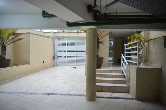 Garagem de apartamento para alugar com 2 quartos, 52m² em Vila Dora, Santo André