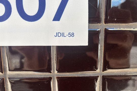 Plaquinha Instalada código JDIL-58 de apartamento para alugar com 1 quarto, 48m² em Centro Histórico, Porto Alegre