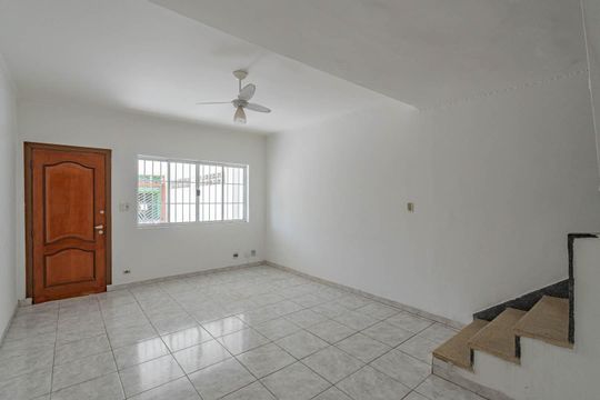 Casa à venda com 2 quartos, 140m² em Vila Gumercindo, São Paulo