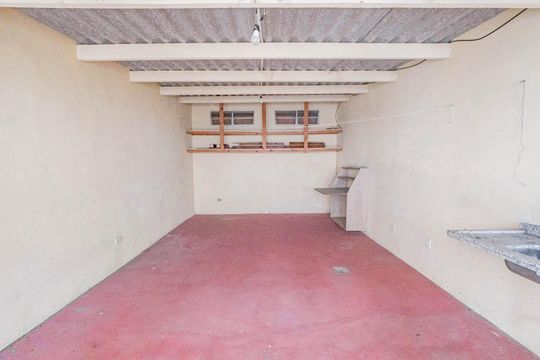 Garagem de casa à venda com 2 quartos, 140m² em Vila Gumercindo, São Paulo