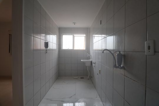Cozinha  de apartamento à venda com 3 quartos, 56m² em Marechal Rondon, Canoas