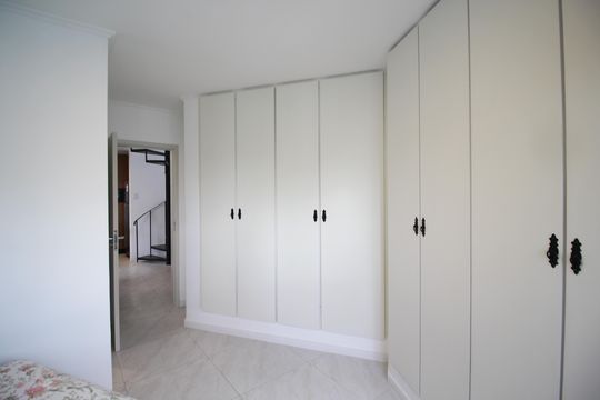 Suíte 2 de apartamento para alugar com 2 quartos, 130m² em Vila Nova Conceição, São Paulo