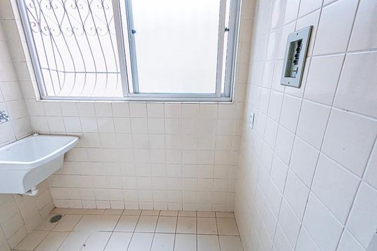 Área de serviço de apartamento para alugar com 2 quartos, 60m² em Castelo, Belo Horizonte