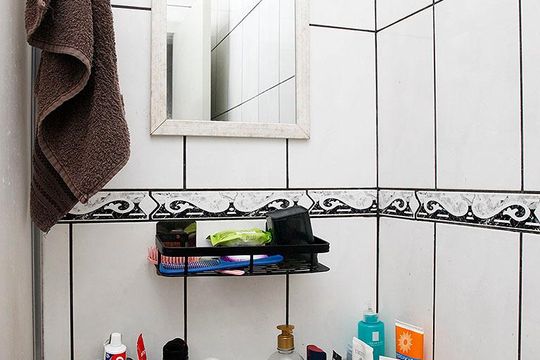Banheiro de apartamento à venda com 1 quarto, 35m² em Farroupilha, Porto Alegre