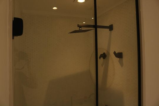 Banheiro de kitnet/studio à venda com 1 quarto, 33m² em Bom Retiro, São Paulo
