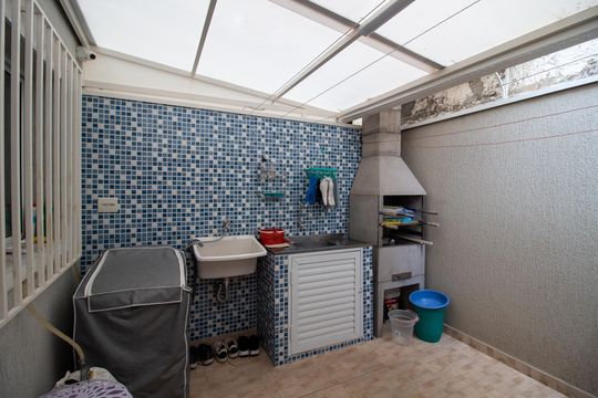 Área de Serviço de casa para alugar com 2 quartos, 85m² em Jardim Sarah, São Paulo
