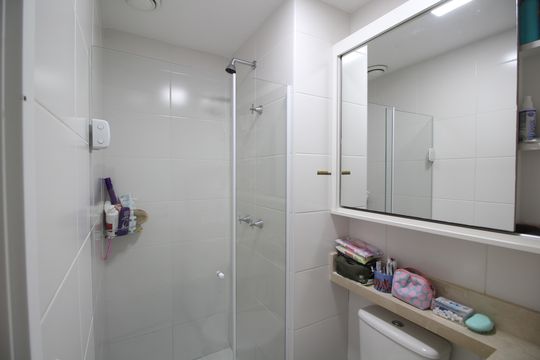 Banheiro da Suíte de apartamento à venda com 2 quartos, 81m² em Jacarepaguá, Rio de Janeiro